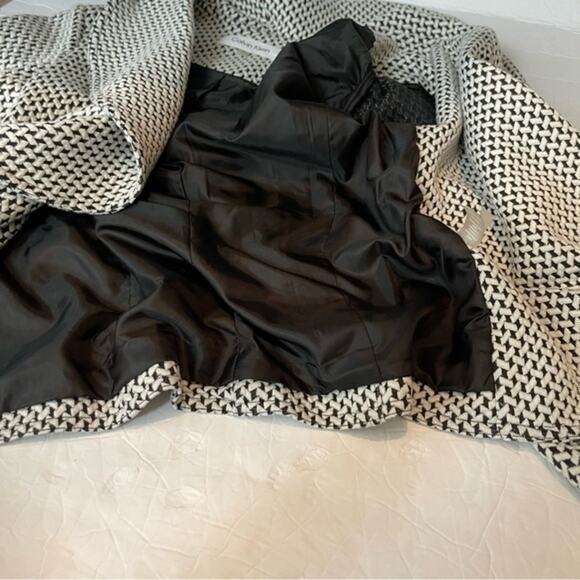 Calvin Klein Black White‎ Basketweave Coastal Grandma Ruffle Jacket NWOT Size 4P - Picture 6 of 11